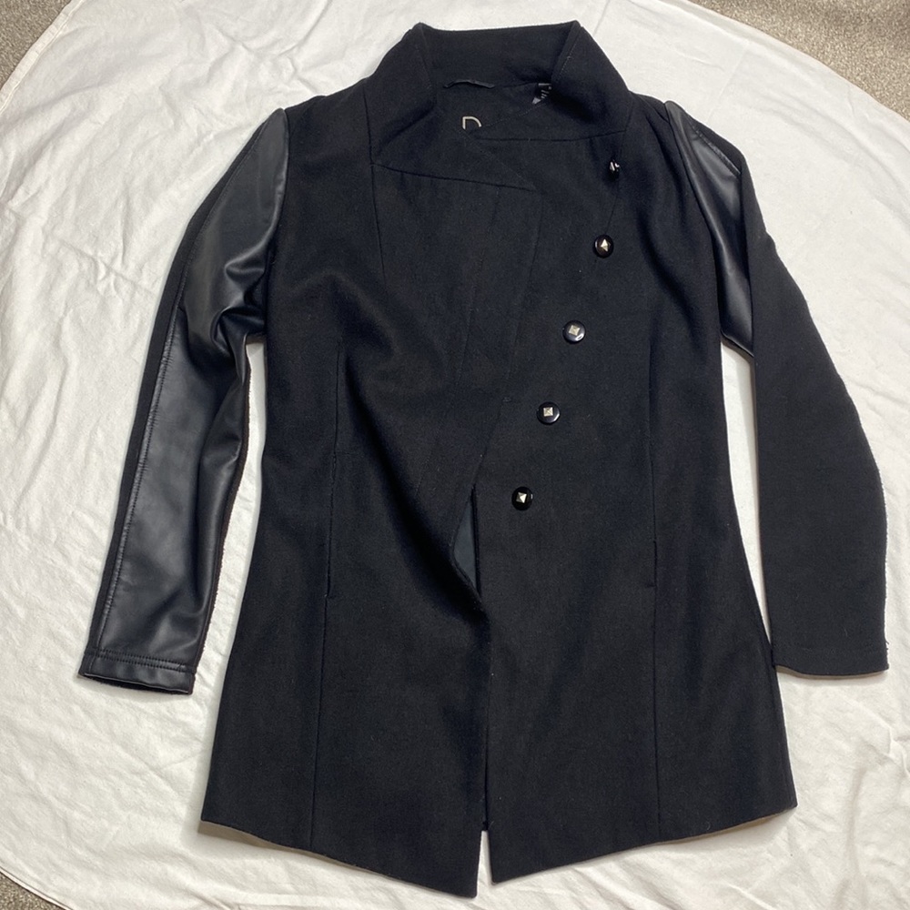 Troy Smith wool like coat in black Very professional looking